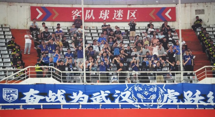 卡迪斯两射一传,武汉三镇客场3-3绝平山东泰山 卡迪斯两射一传,武汉三镇客场3-3绝平山东泰山