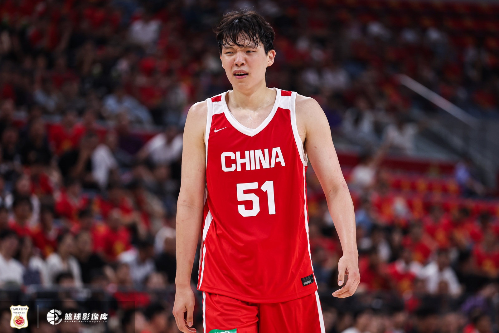 杨瀚森替补17分钟取10分5板 内线终结仍需打磨