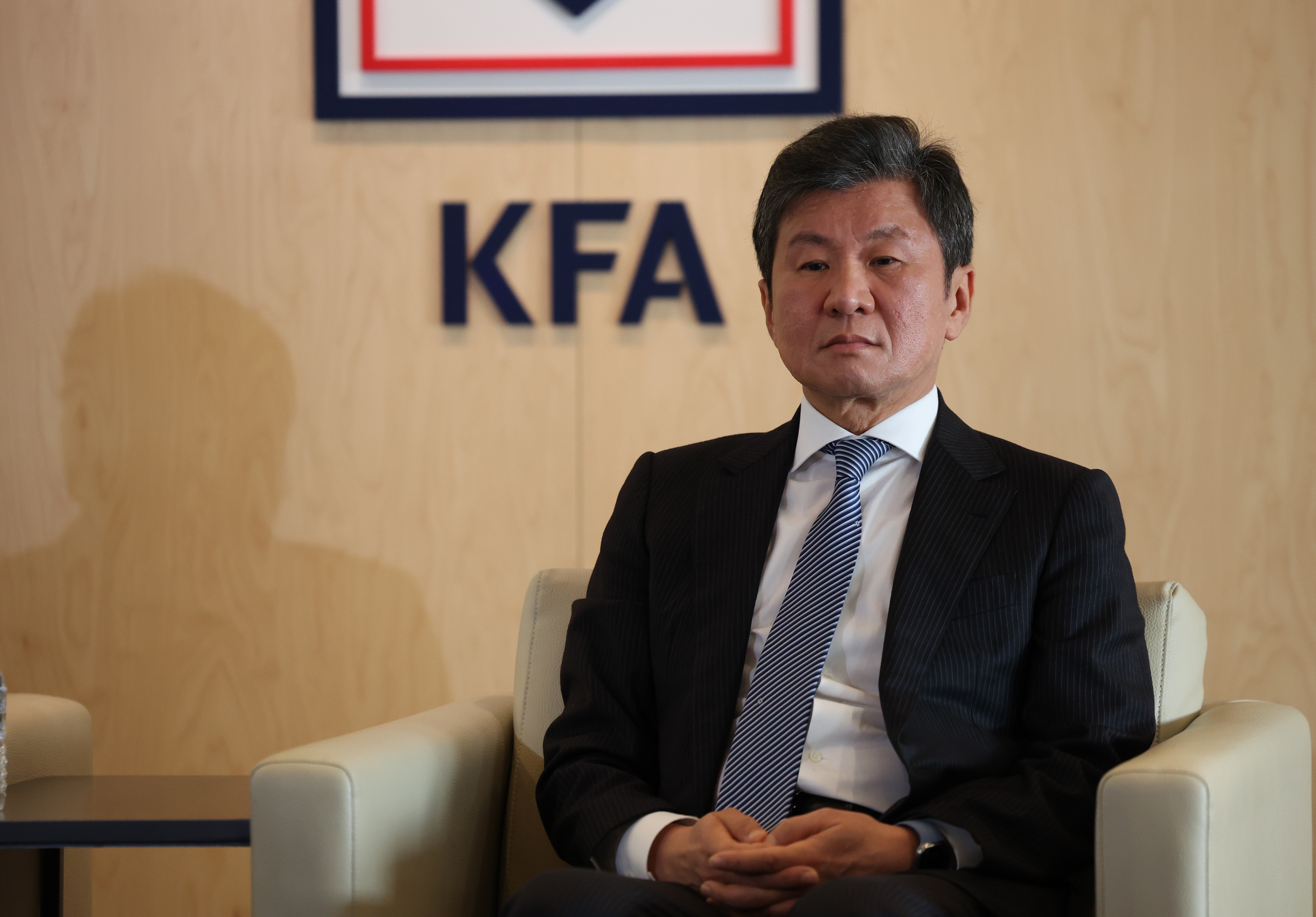 郑梦奎辞去韩国足协主席,13年5个月任期正式落幕 郑梦奎辞去韩国足协主席,13年5个月任期正式落幕
