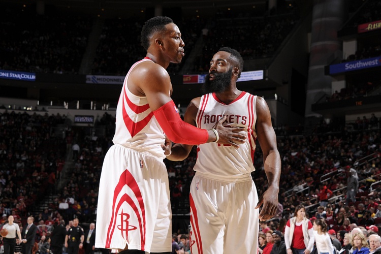 阿德巴约希罗赌城训练营冲突，NBA队友反目历史再添新章