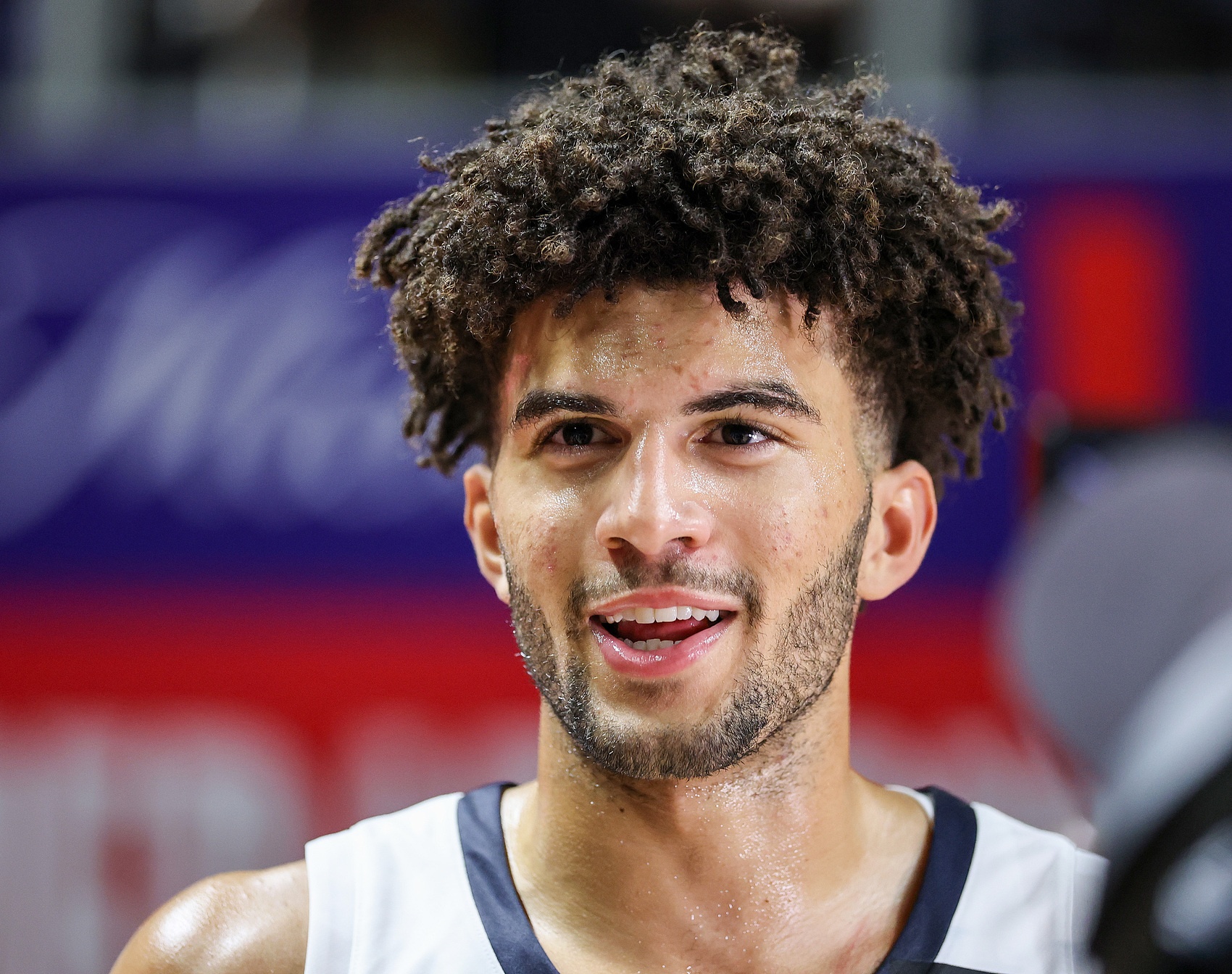 布泽尔夏联砍21分 称无需适应NBA三分线:杜克40%命中率证明一切