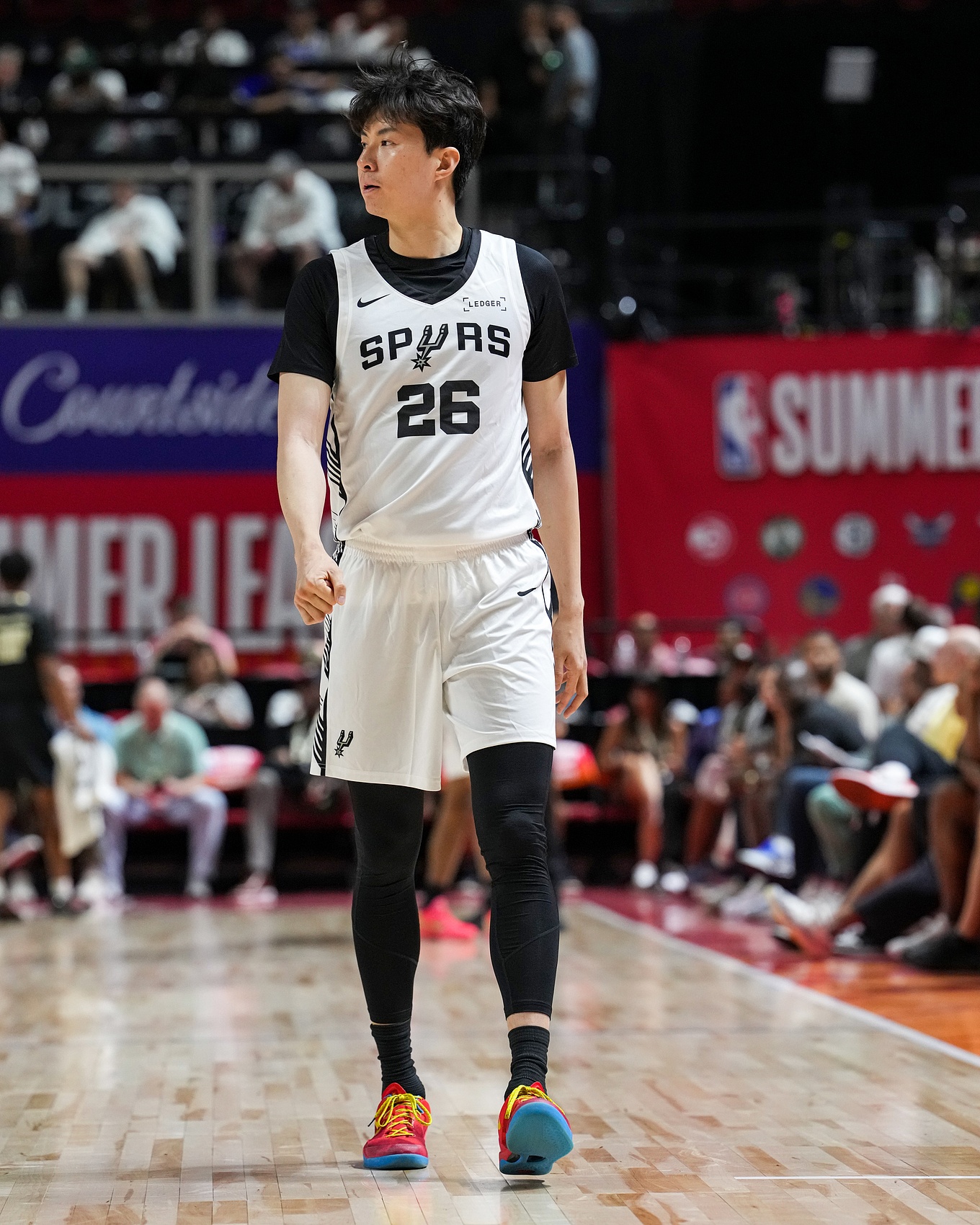 李贤重夏联9+7仍难留NBA?王健:B联赛开2亿日元年薪 李贤重夏联9+7仍难留NBA?王健:B联赛开2亿日元年薪