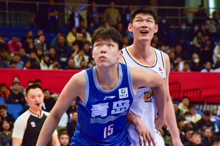 殳海：杨瀚森远未达核心标准 胡金秋赵睿挡拆才最致命