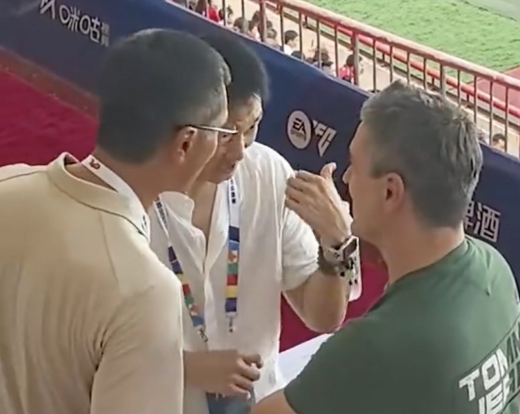 国足U23双主帅航海体育场碰头 河南1-1大连英博