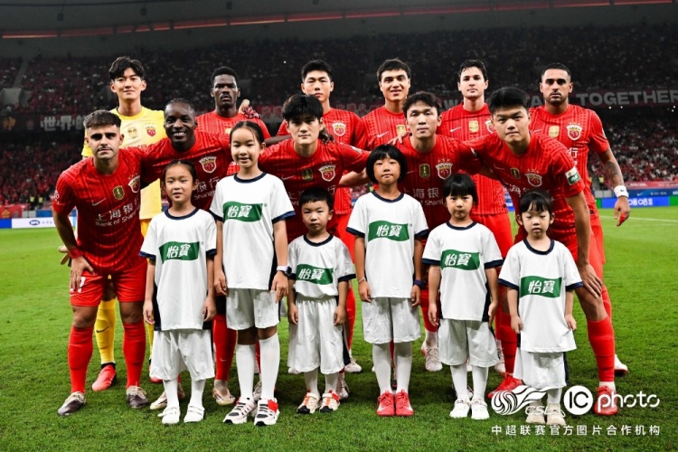 海港0-1泰山 两粒进球被吹难破门