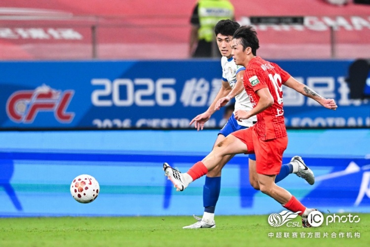 海港0-1泰山 两粒进球被吹难破门