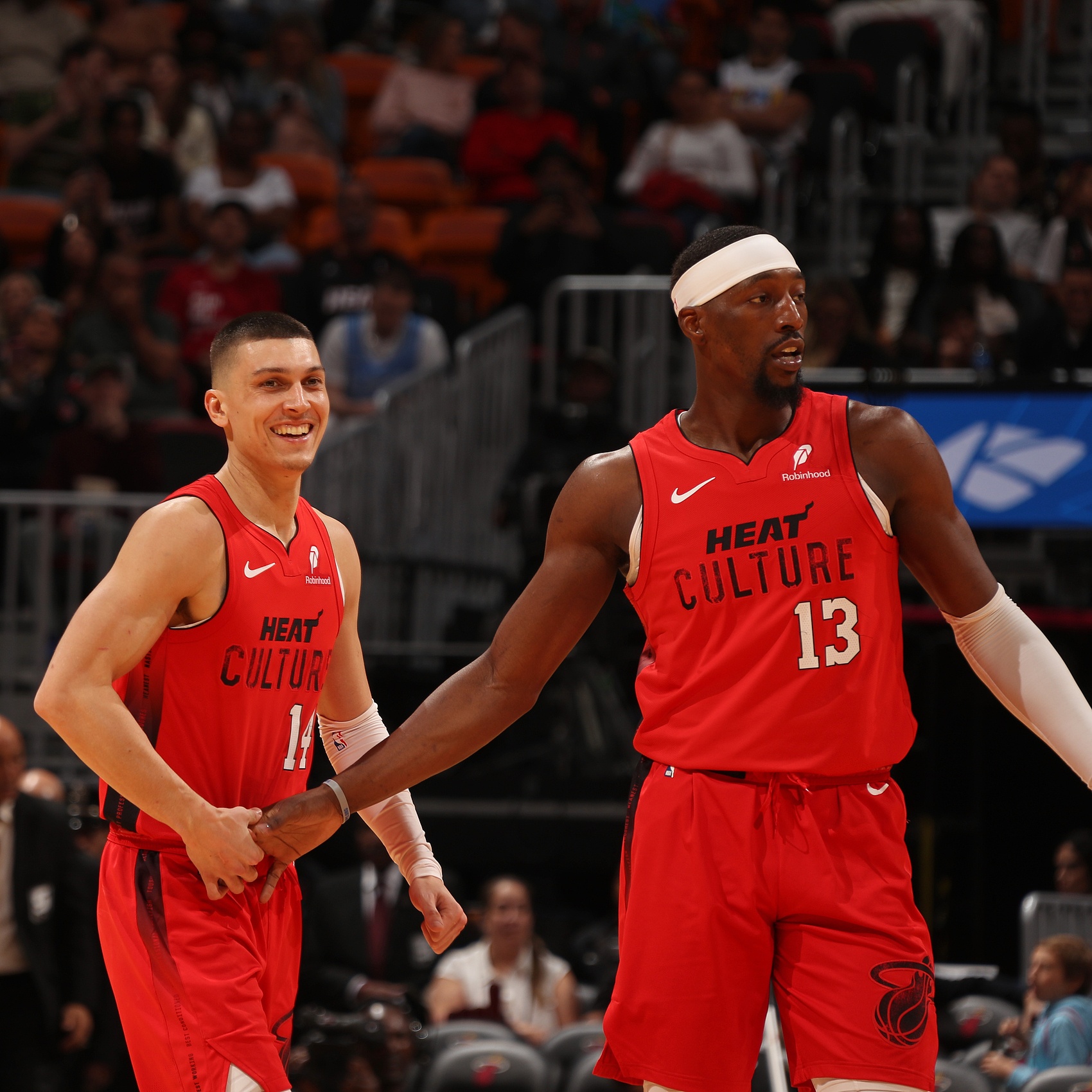 阿德巴约赌城拳击希罗 细数NBA队友反目史 阿德巴约赌城拳击希罗 细数NBA队友反目史