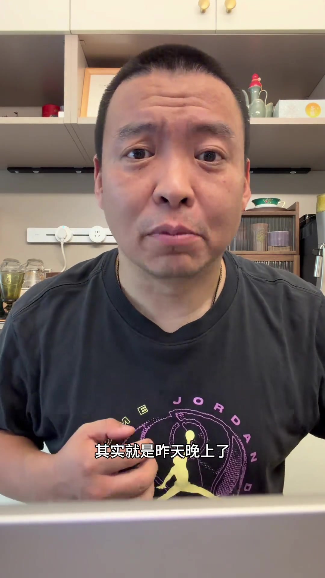 詹姆斯两年800万合同加盟76人 管维佳:和当年去热火区别大 詹姆斯两年800万合同加盟76人 管维佳:和当年去热火区别大
