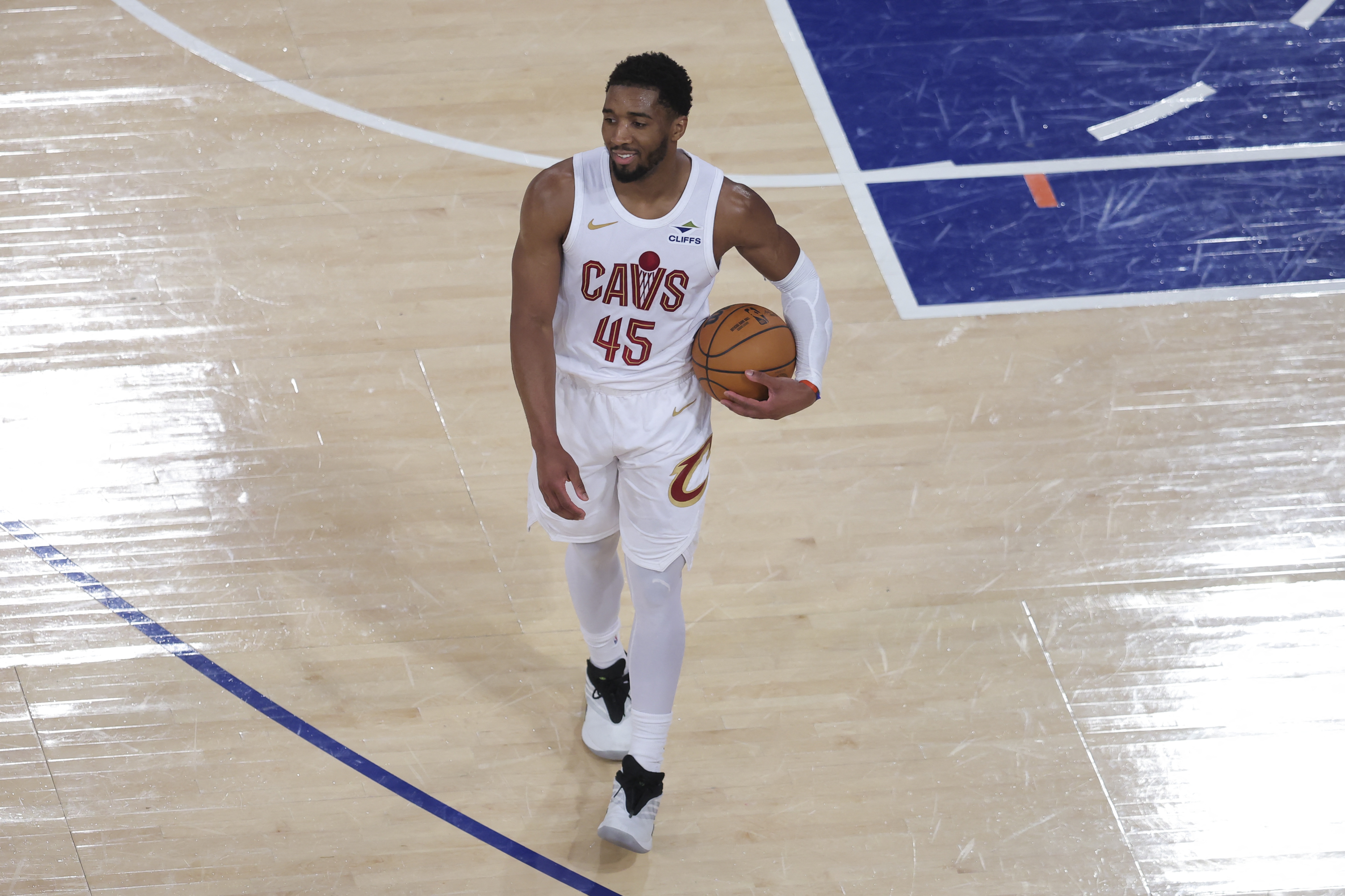 NBA新赛季垃圾合同榜更新 恩比德居首米切尔合同最重 NBA新赛季垃圾合同榜更新 恩比德居首米切尔合同最重
