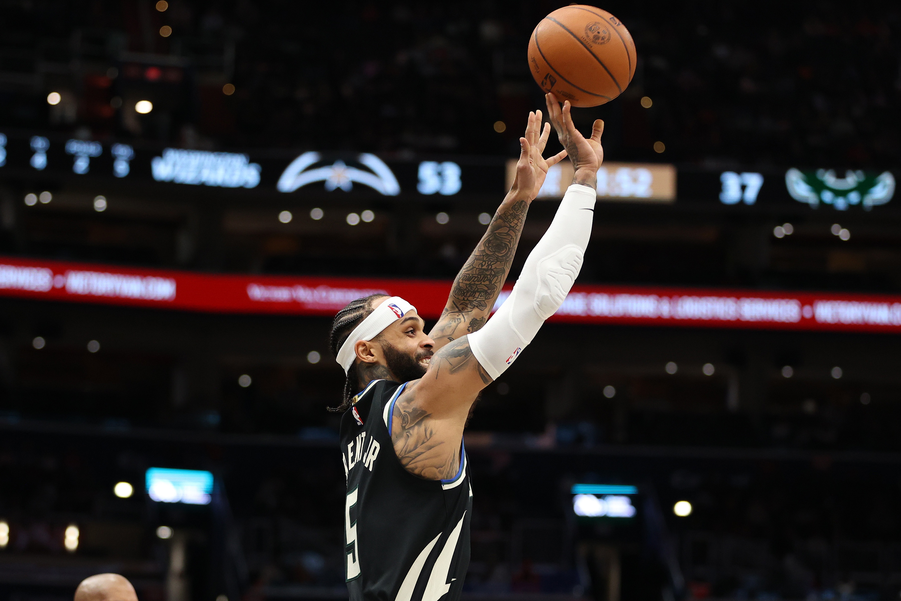 NBA新赛季15大垃圾合同：恩比德登顶 特雷·杨位列次席
