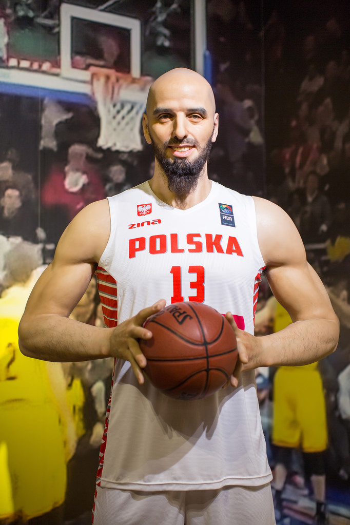 HoopsHype公布80大国际球员 奥拉朱旺居首姚明第18文班仅第50 HoopsHype公布80大国际球员 奥拉朱旺居首姚明第18文班仅第50