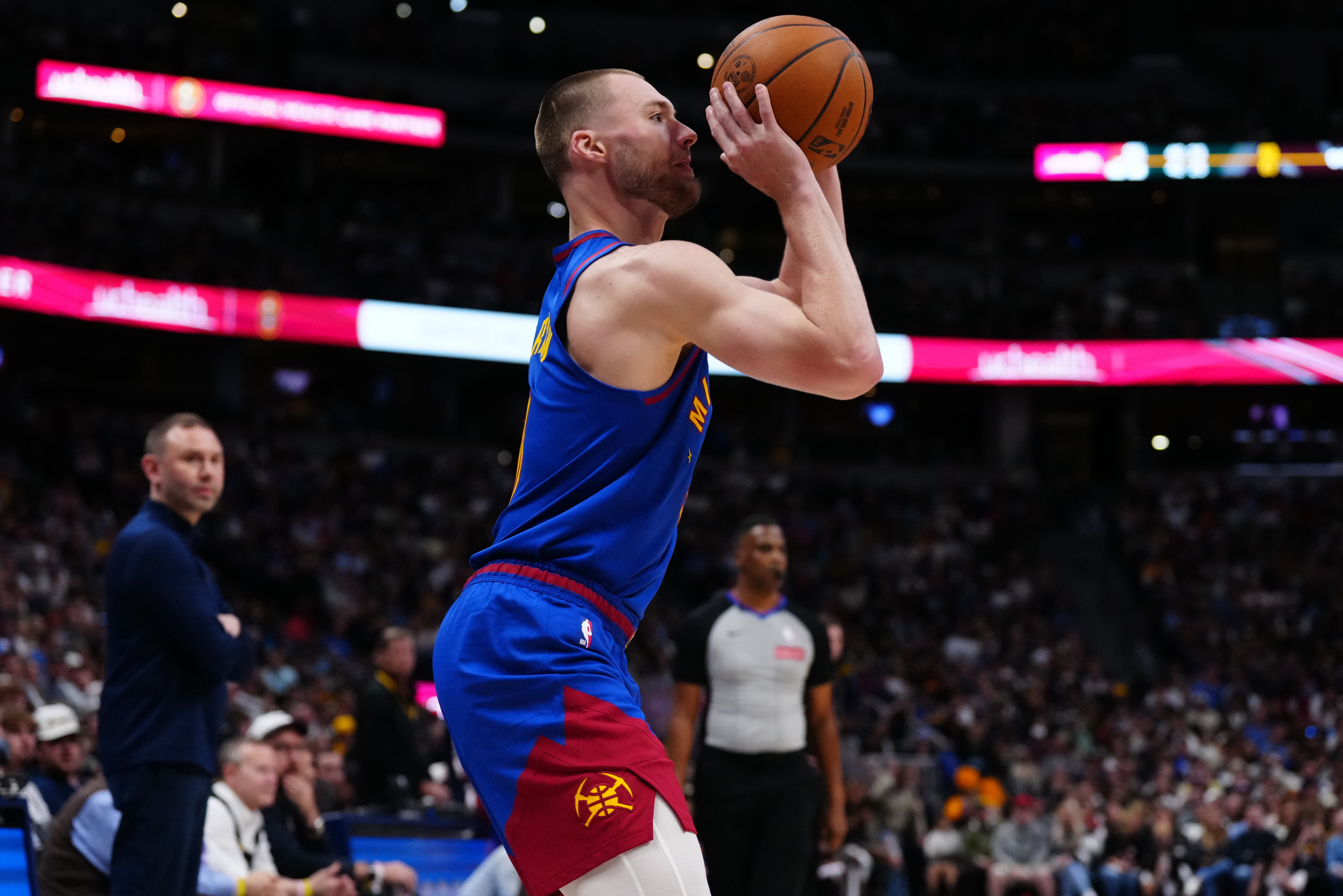 新赛季NBA15大垃圾合同：恩比德登顶，特雷·杨居次席